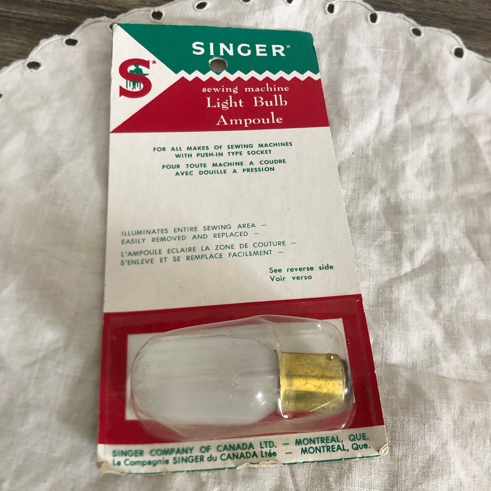 Vtg NOS Singer Sewing Machine Push In Type Light Bulb - Picture 2 of 9